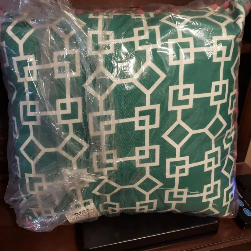 Toucan Coastal Tropical Oversized XL Embroidered Accent Pillow BNWT RETIRED 2021